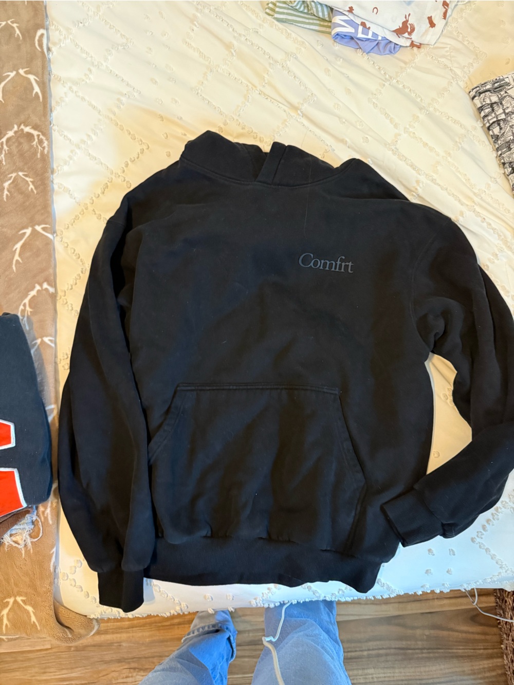Comfort Black Hoodie Sweatshirt - Men's Pullover